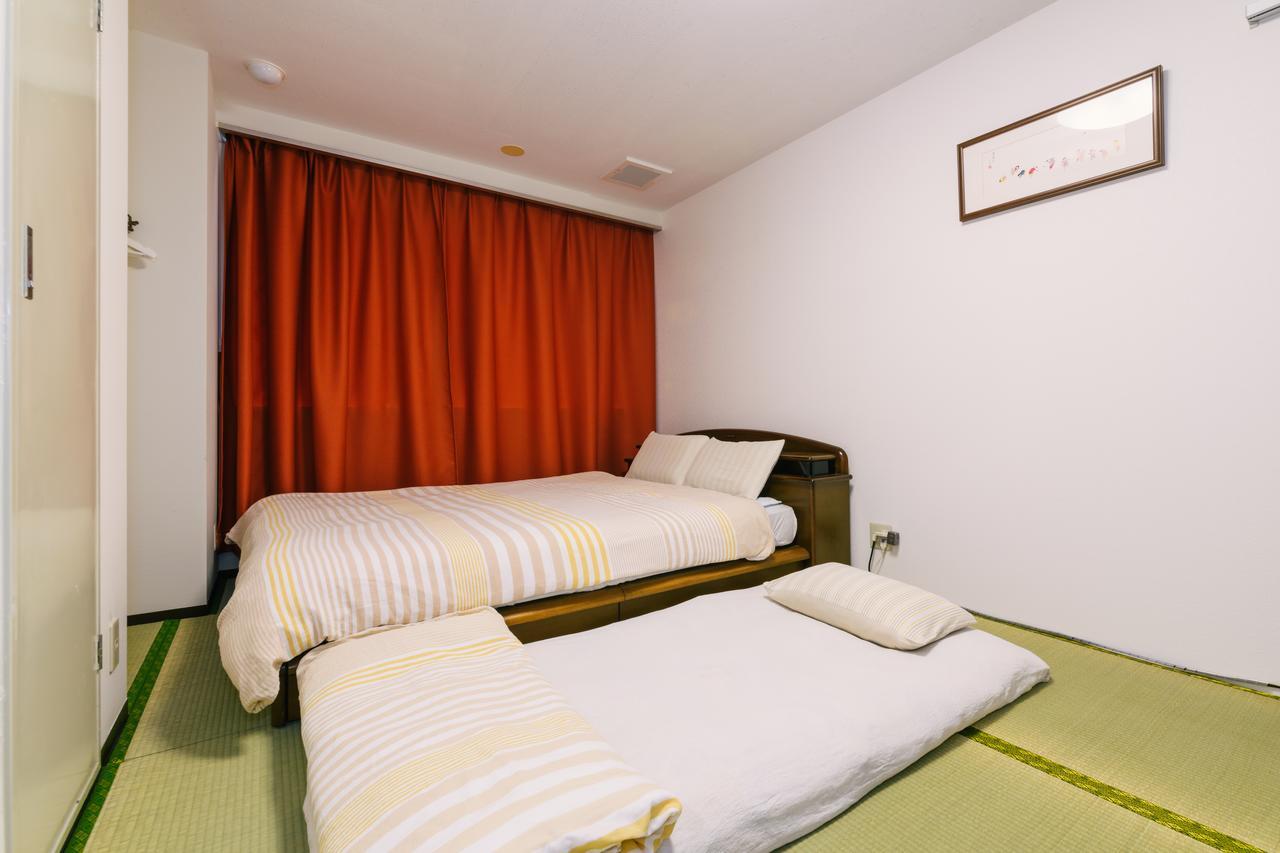 Guest House Chiharu Fukuoka  Ngoại thất bức ảnh