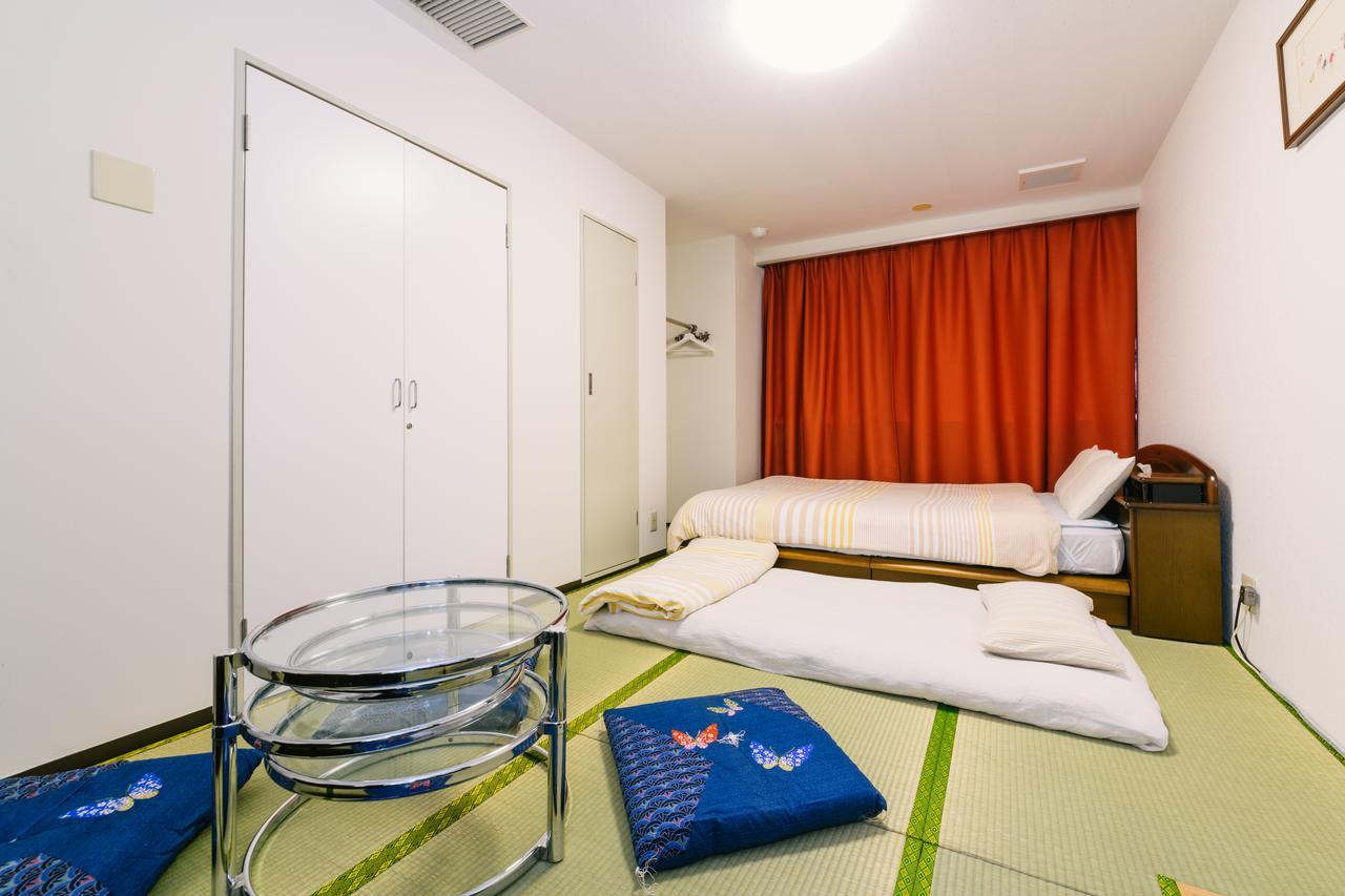 Guest House Chiharu Fukuoka  Ngoại thất bức ảnh